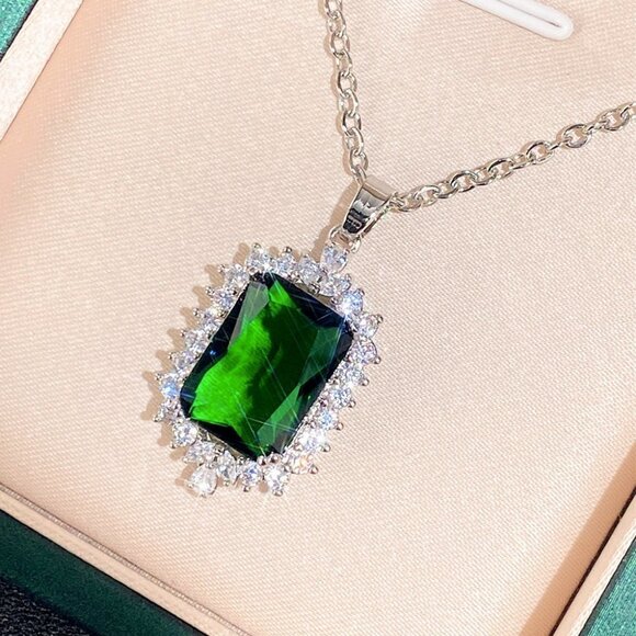 🎀 Rectangle Style Silver Plated Green Color CZ Necklace for Women, HA4478 - Picture 1 of 6